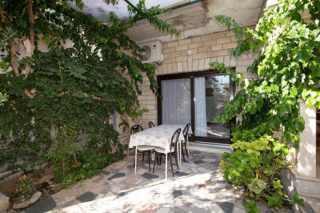 Dovolenka / zájazdy / cestovanie, Chorvátsko, Omiš - apartmány 