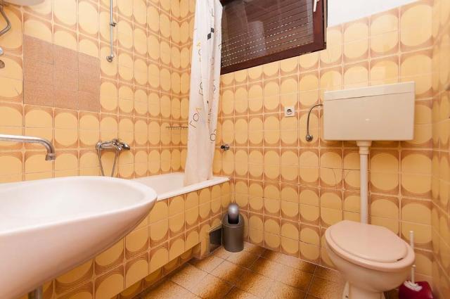 Dovolenka / zájazdy / cestovanie, Chorvátsko, Omiš - apartmán V