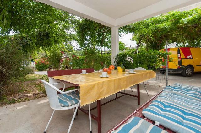 Dovolenka / zájazdy / cestovanie, Chorvátsko, Omiš - apartmán V