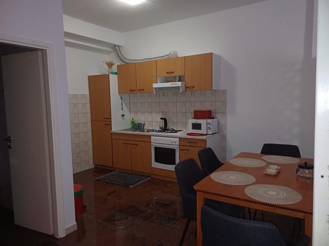 Dovolenka / zájazdy / cestovanie, Chorvátsko, Omiš - apartmán M