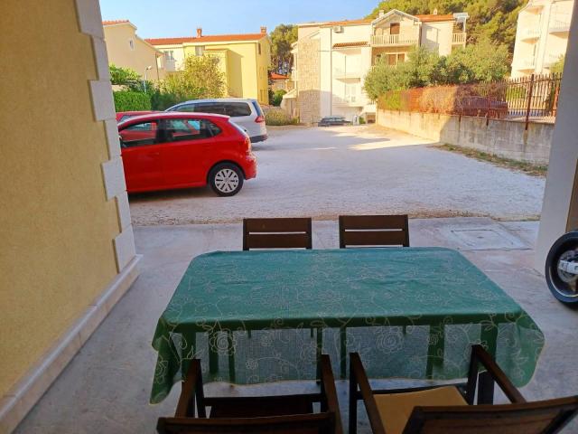 Dovolenka / zájazdy / cestovanie, Chorvátsko, Omiš - apartmán M