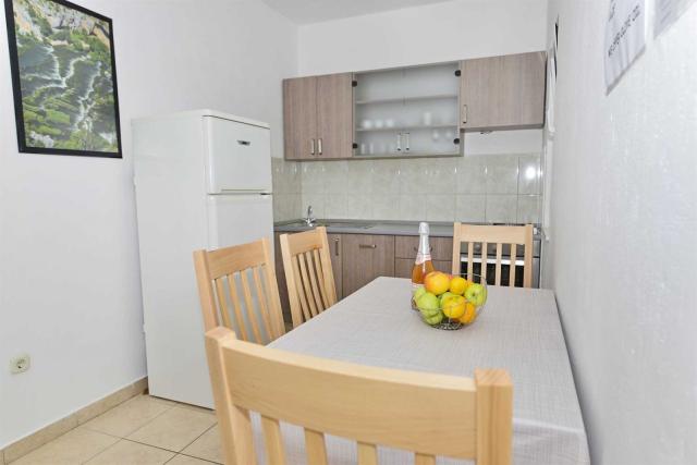 Dovolenka / zájazdy / cestovanie, Chorvátsko, Vodice, apartmán 