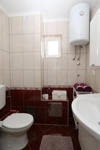 Dovolenka / zájazdy / cestovanie, Chorvátsko, Dugi Rat - apartm