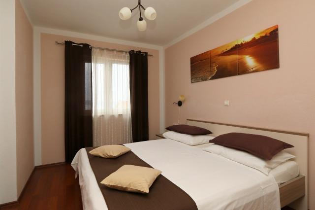 Dovolenka / zájazdy / cestovanie, Chorvátsko, Dugi Rat - apartm