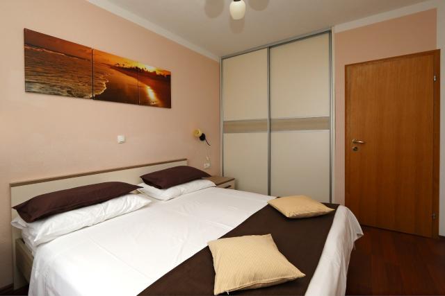 Dovolenka / zájazdy / cestovanie, Chorvátsko, Dugi Rat - apartm