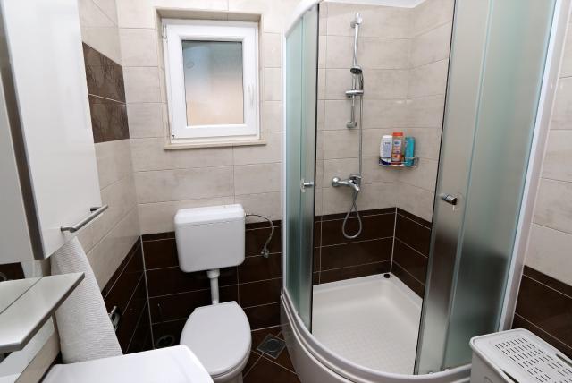 Dovolenka / zájazdy / cestovanie, Chorvátsko, Dugi Rat - apartm
