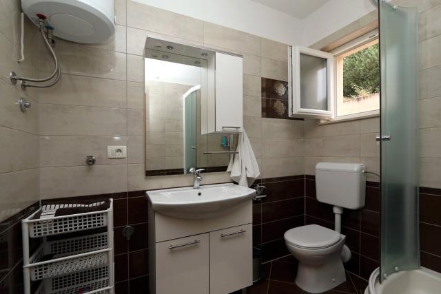 Dovolenka / zájazdy / cestovanie, Chorvátsko, Dugi Rat - apartm
