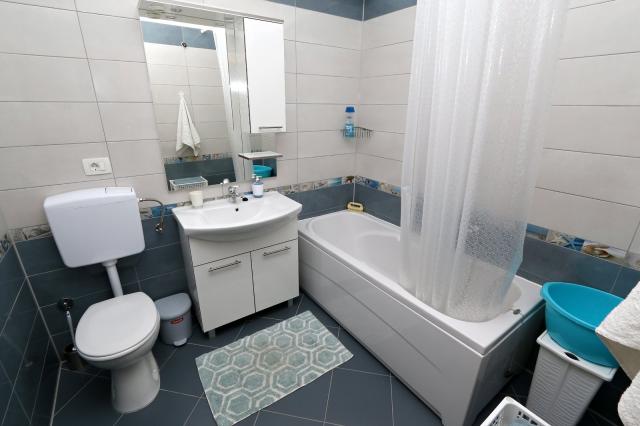 Dovolenka / zájazdy / cestovanie, Chorvátsko, Dugi Rat - apartm