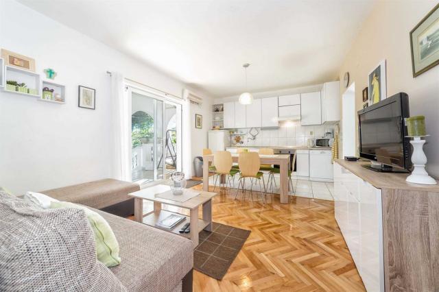 Dovolenka / zájazdy / cestovanie, Chorvátsko, Vodice, apartmány