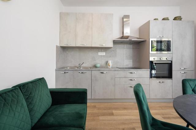 Dovolenka / zájazdy / cestovanie, Chorvátsko, Pisak - apartmány