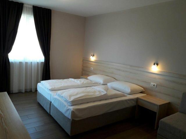 Dovolenka / zájazdy / cestovanie, Chorvátsko, Drvenik, hotel Pa