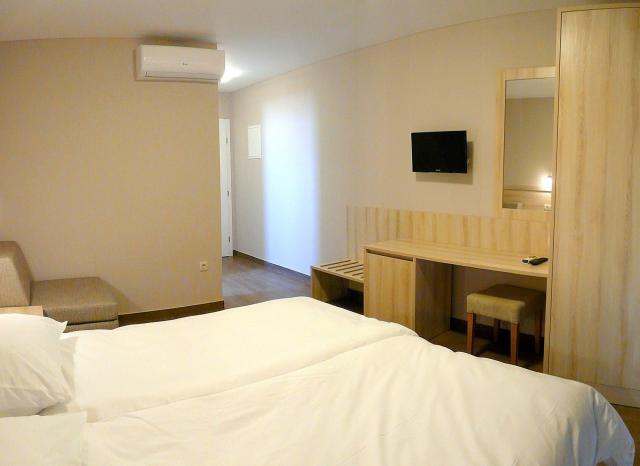 Dovolenka / zájazdy / cestovanie, Chorvátsko, Drvenik, hotel Pa