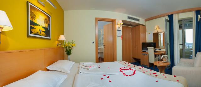 Dovolenka / zájazdy / cestovanie, Chorvátsko, Gradac, hotel Sau