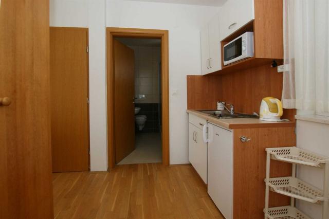 Dovolenka / zájazdy / cestovanie, Chorvátsko, Vodice, Štúdiá Tr