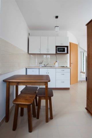 Dovolenka / zájazdy / cestovanie, Chorvátsko, Vodice, Štúdiá Tr