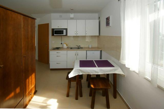Dovolenka / zájazdy / cestovanie, Chorvátsko, Vodice, Štúdiá Tr