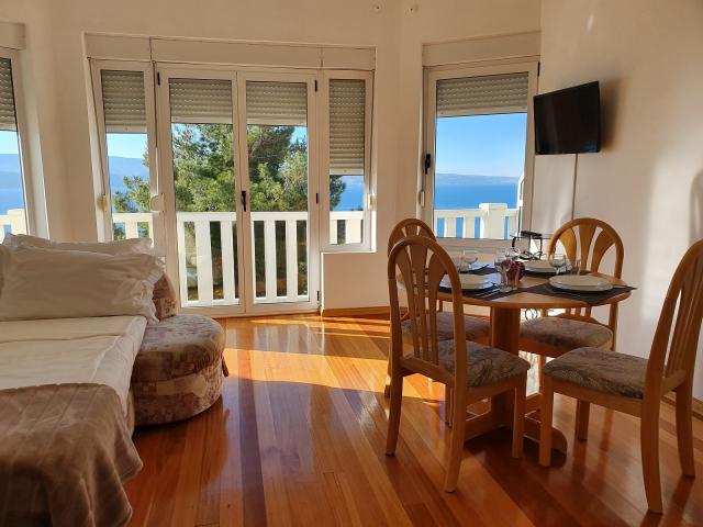 Dovolenka / zájazdy / cestovanie, Chorvátsko, Omiš - apartmány 