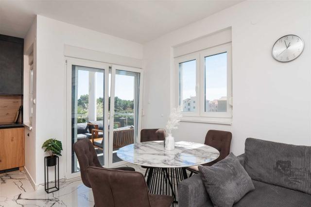 Dovolenka / zájazdy / cestovanie, Chorvátsko, Vodice, apartmán 