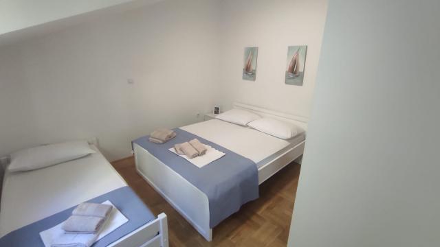 Dovolenka / zájazdy / cestovanie, Chorvátsko, Omiš - apartmán B