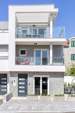Dovolenka / zájazdy / cestovanie, Chorvátsko, Vodice, Holiday H