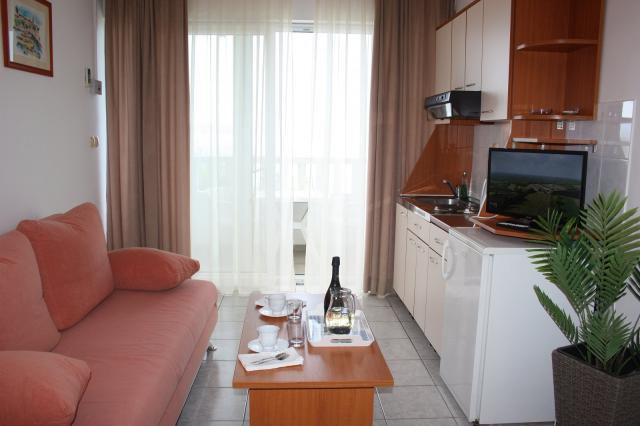 Dovolenka / zájazdy / cestovanie, Chorvátsko, Omiš - Nemira, ap