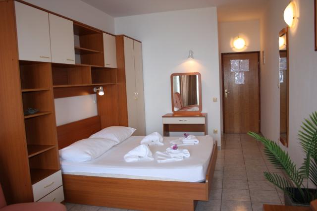 Dovolenka / zájazdy / cestovanie, Chorvátsko, Omiš - Nemira, ap