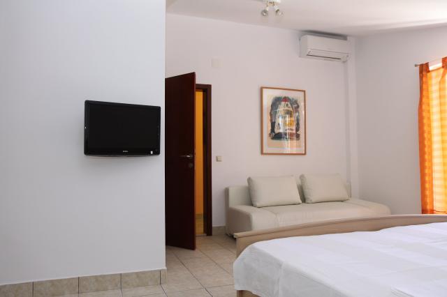 Dovolenka / zájazdy / cestovanie, Chorvátsko, Omiš - Apartmány 
