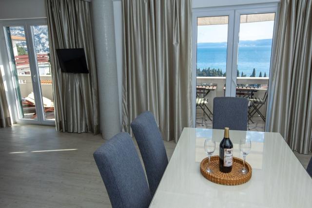 Dovolenka / zájazdy / cestovanie, Chorvátsko, Omiš - Apartmány 