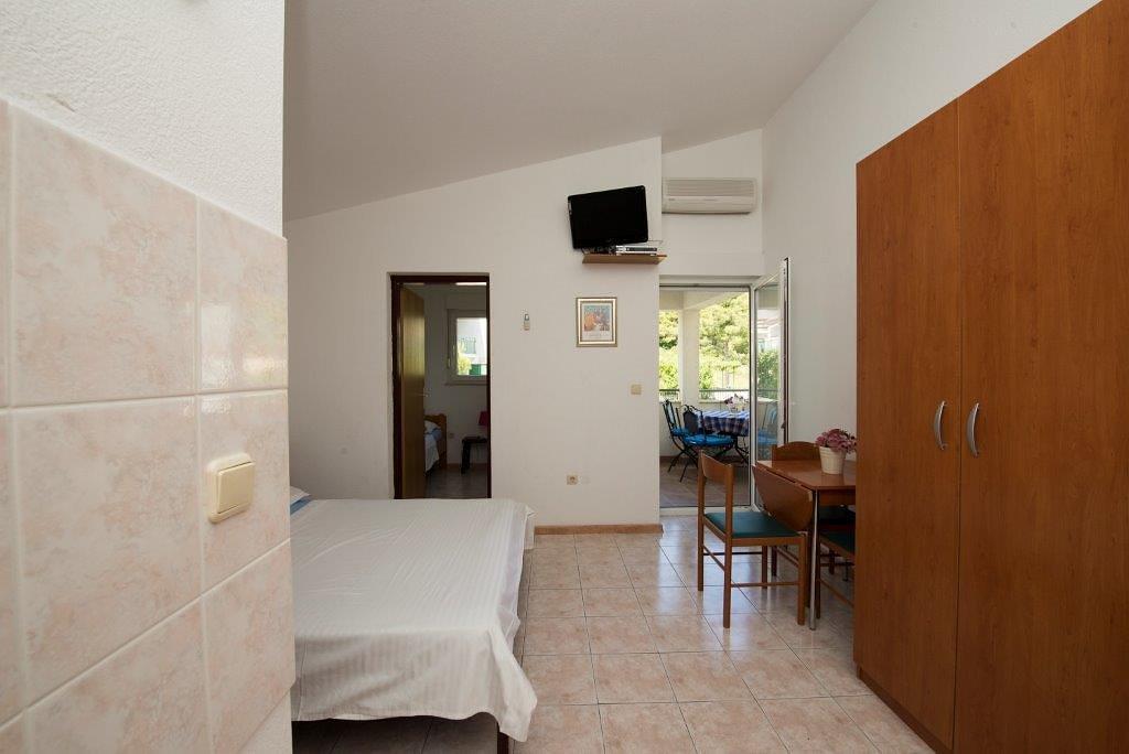 Dovolenka / zájazdy / cestovanie, Chorvátsko, Omiš - Apartmány