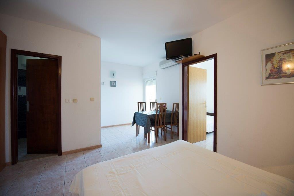 Dovolenka / zájazdy / cestovanie, Chorvátsko, Omiš - Apartmány