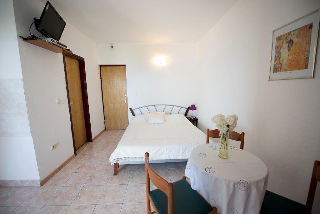 Dovolenka / zájazdy / cestovanie, Chorvátsko, Omiš - Apartmány