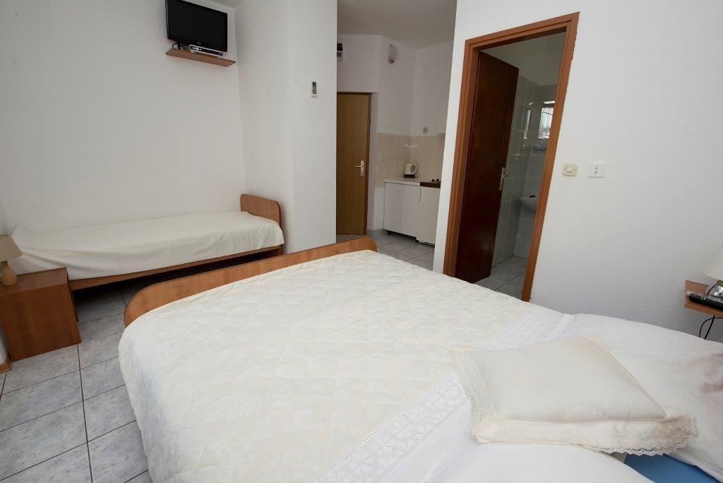 Dovolenka / zájazdy / cestovanie, Chorvátsko, Omiš - Apartmány