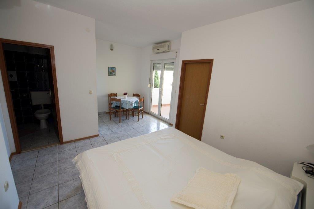 Dovolenka / zájazdy / cestovanie, Chorvátsko, Omiš - Apartmány