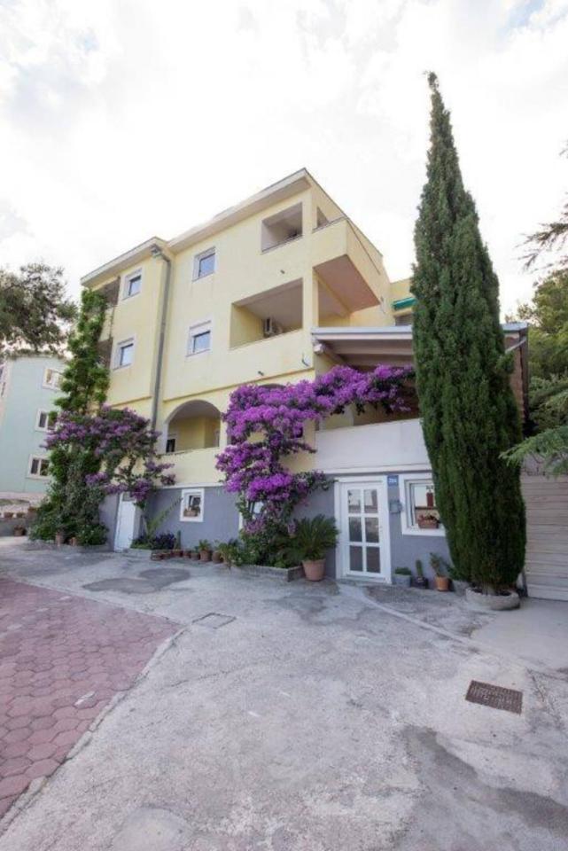 Dovolenka / zájazdy / cestovanie, Chorvátsko, Omiš - Apartmány