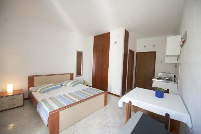 Dovolenka / zájazdy / cestovanie, Chorvátsko, Omiš - Apartmány 