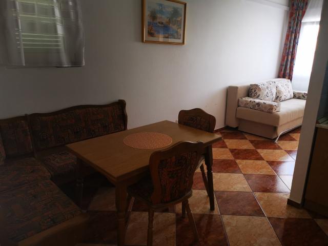 Dovolenka / zájazdy / cestovanie, Chorvátsko, Omiš - Apartmány 