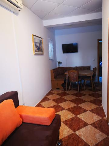 Dovolenka / zájazdy / cestovanie, Chorvátsko, Omiš - Apartmány 
