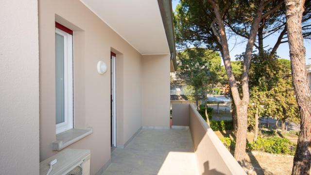 Taliansko-Bibione-Lido-del-Sole-Villa-Friuli-apt.B+ 2+2-balkón
