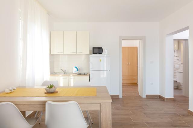 Chorvátsko - Omiš - apartmány Lana - Štúdio