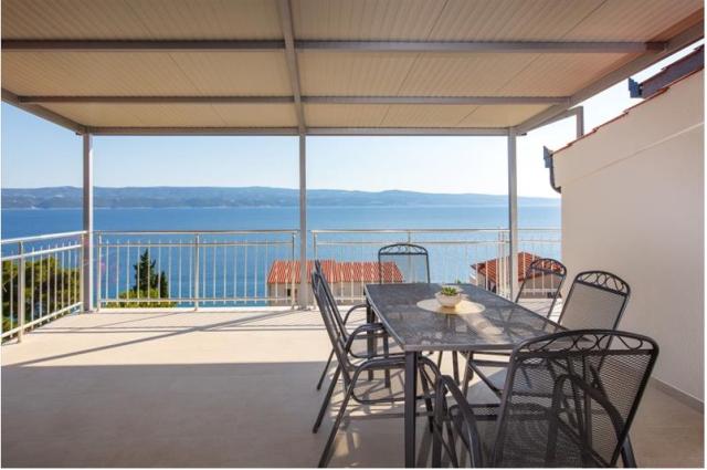 Chorvátsko - Omiš - Nemira - Apartmány Lana - apartmán 1/8 - te