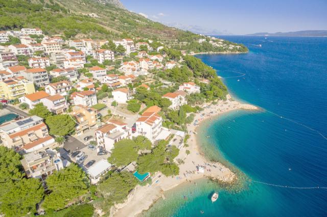 Chorvátsko - Omiš - apartmány Lana - apartmány Lana z vtáčej pe