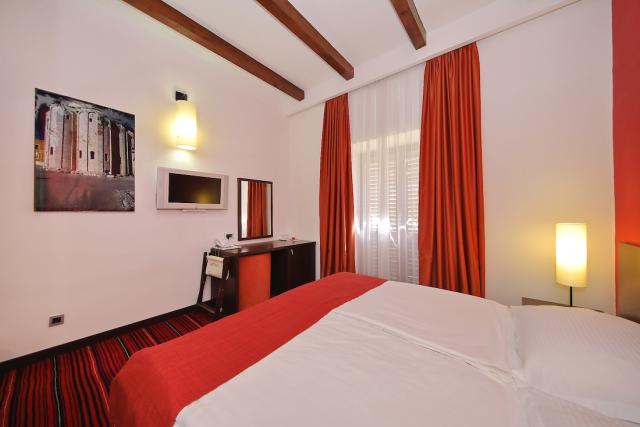 Chorvátsko - Sv.Filip i Jakov - Hotel Villa Donat - izba Superi