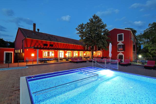 Chorvátsko - Sv.Filip i Jakov - Hotel Villa Donat - Hlavná budo