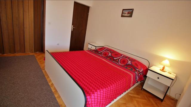 Chorvátsko - Omiš - Duće - Apartmány Gašpar - apartmán 1/6 - sp