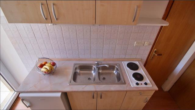 Chorvátsko - Omiš - Duće - Apartmány Gašpar - štúdio 1/2 menšie