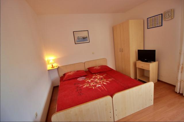 Chorvátsko - Omiš - Duće - Apartmány Gašpar - štúdio 1/2 menšie