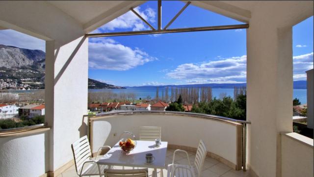 Chorvátsko - Omiš - Duće - Apartmány Gašpar - apartmán 1/6 dvoj