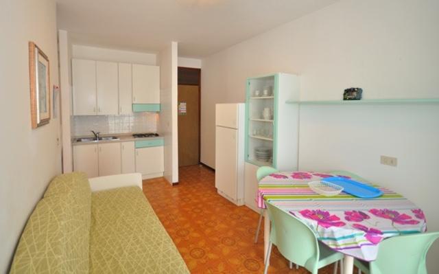 Rezidencia Ranieri - apartmán B2+2 - denná miestnosť s kuchyňou