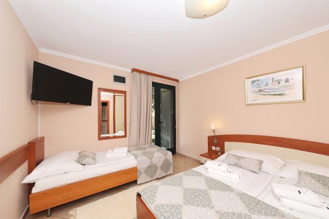 Chorvátsko - Biograd na Moru - San Antonio Resort - trojlôžková