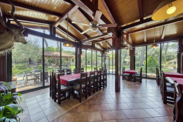 Chorvátsko - Biograd na Moru - San Antonio Resort - reštaurácia
